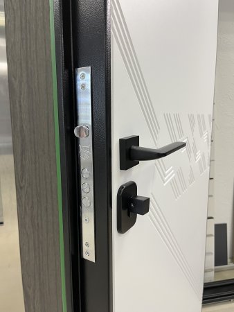 Входная дверь Эмеральд